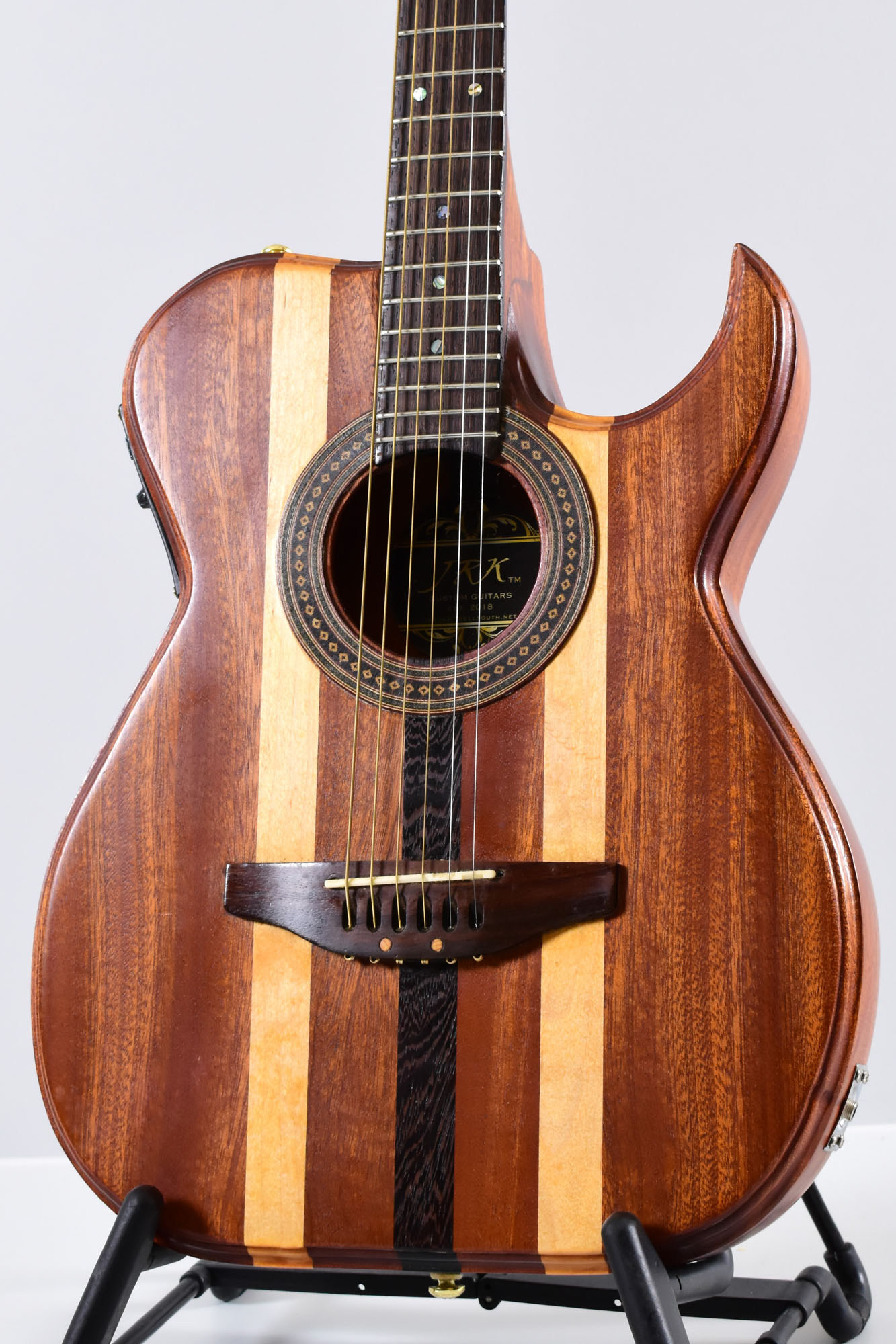 Sale custom guitars store